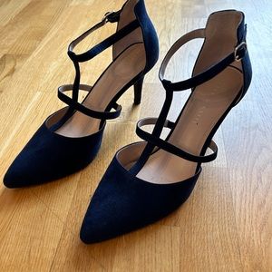 Size 11 Mary Jane navy suede heels